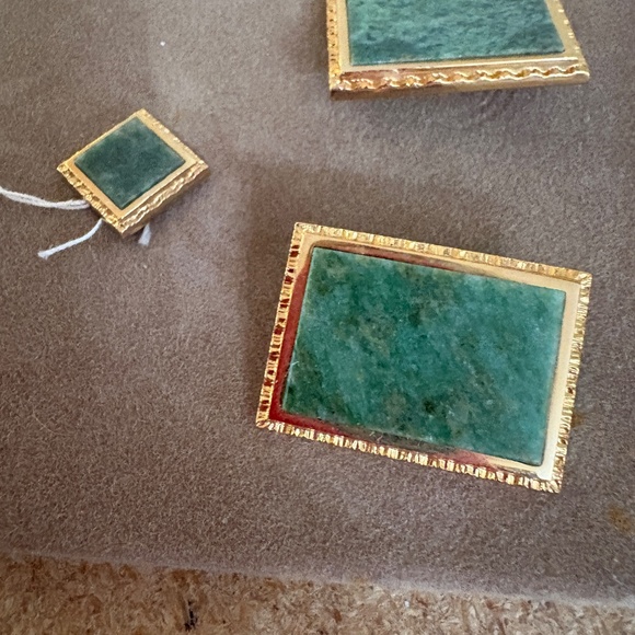 Vintage Men's Cuff Links and Tie Tack Set - Green Finish and gold tone - Picture 9 of 12